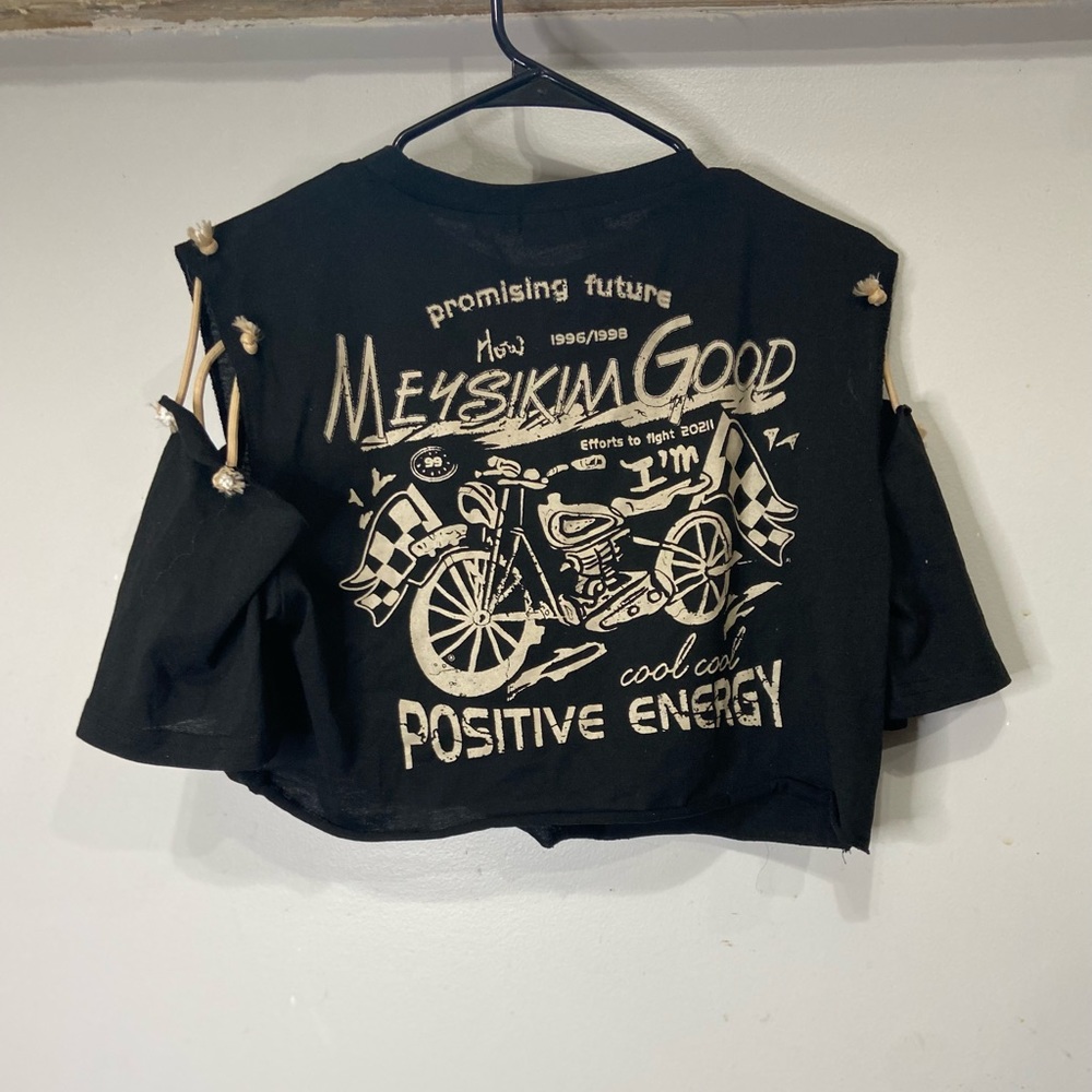 Graphic crop top